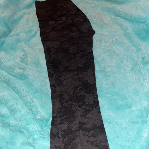black/grey fleece lined camo leggings - Picture 2 of 4
